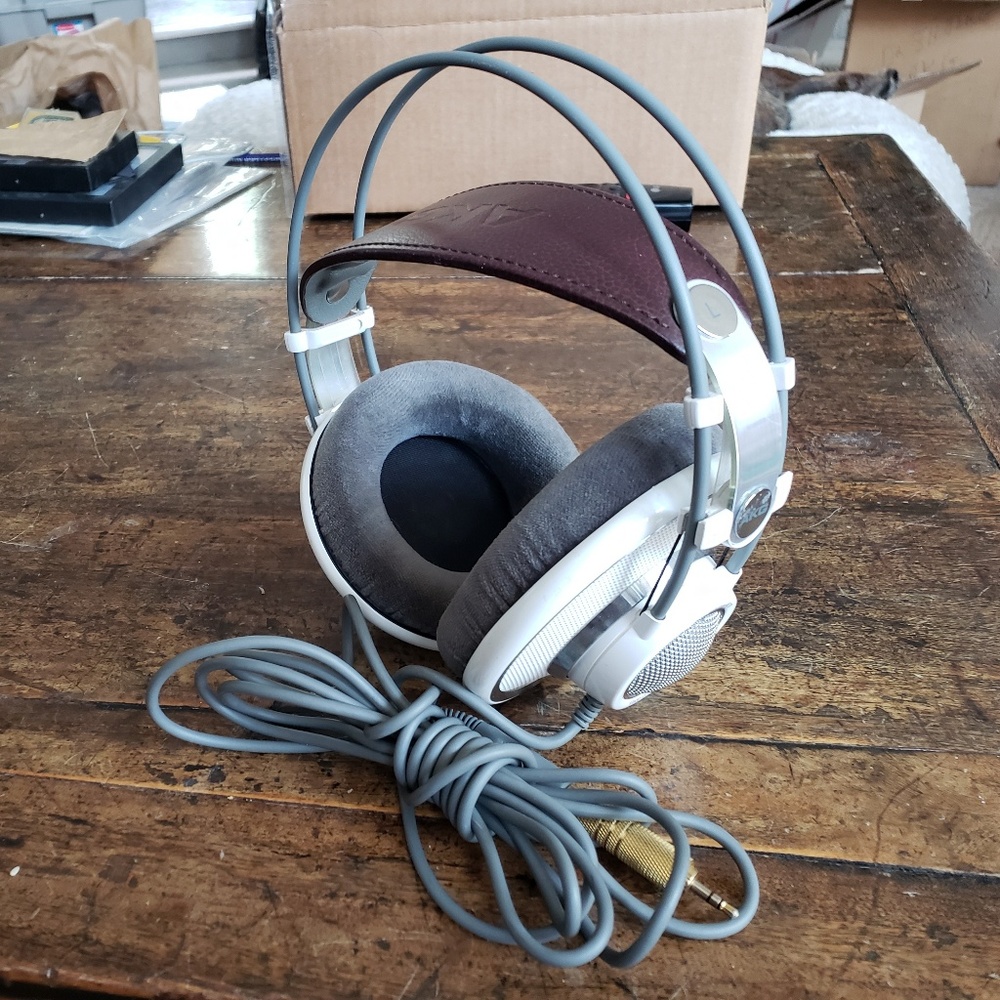 AKG 701 HeadPhones